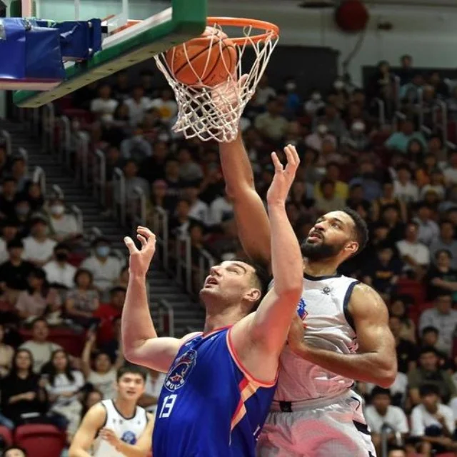 欧联四强席位争夺白热化，黑马能否创造奇迹？ | crownsports